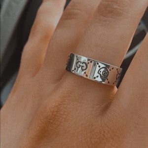 GUCCI GHOST RING
